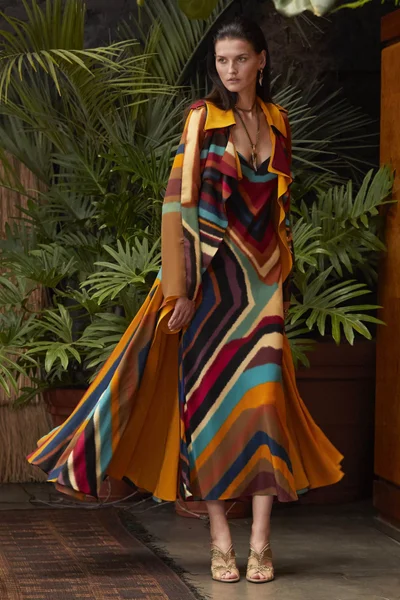 Look 37